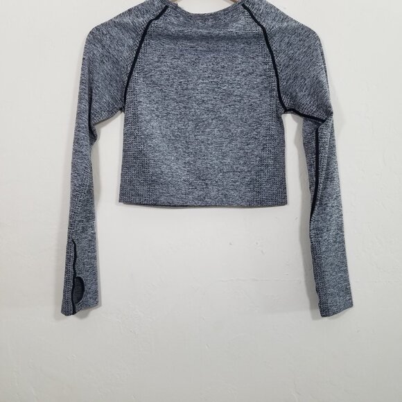 PINK Victoria's Secret Seamless Long Sleeve Thumbhole Crop Top Gray Size M - Picture 4 of 5